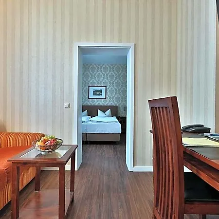 Elefant Hotel 3*
