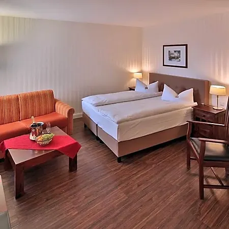 Elefant Hotel 3*