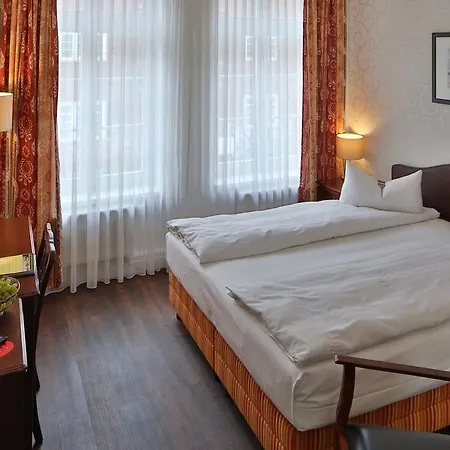 Elefant Hotel 3*